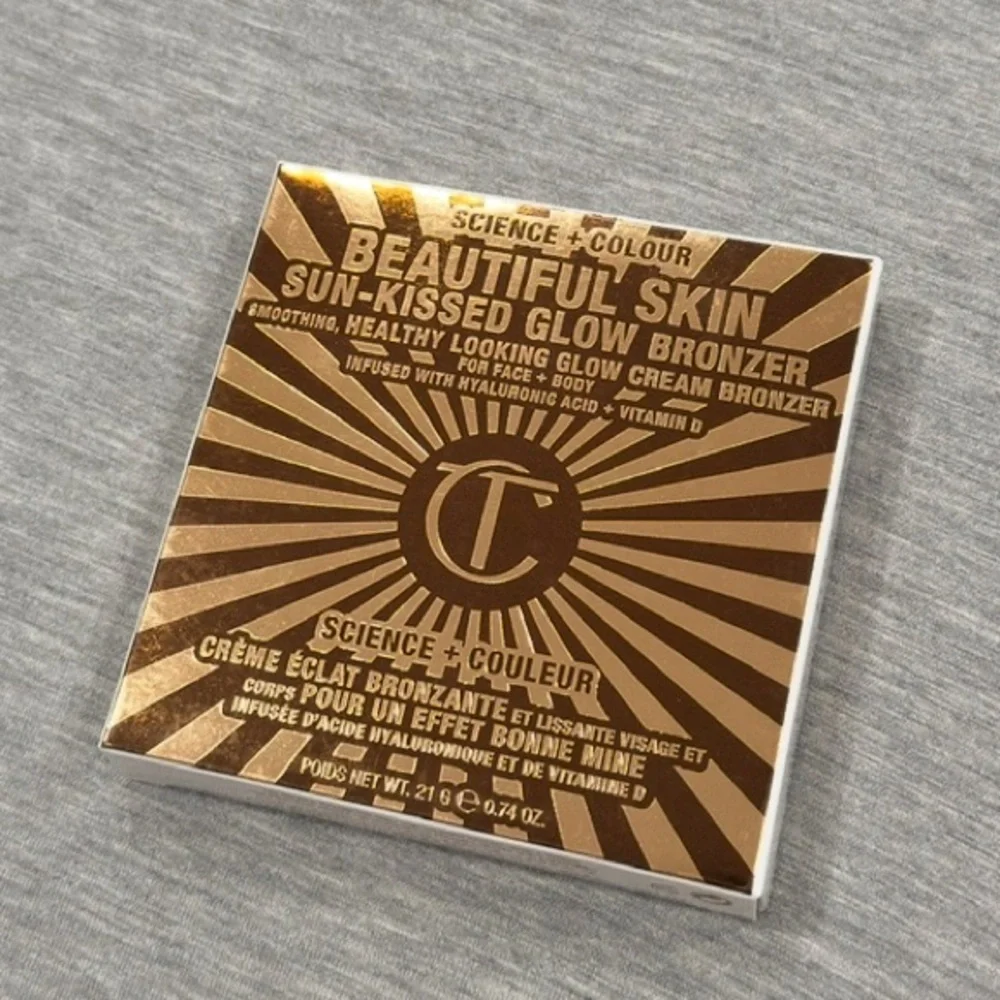 Charlotte Tilbury BEAUTIFUL SKIN SUN-KISSED GLOW BRONZER 3 TAN